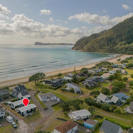 Retreat By The Beach - Pauanui Holiday Home Екстериор снимка