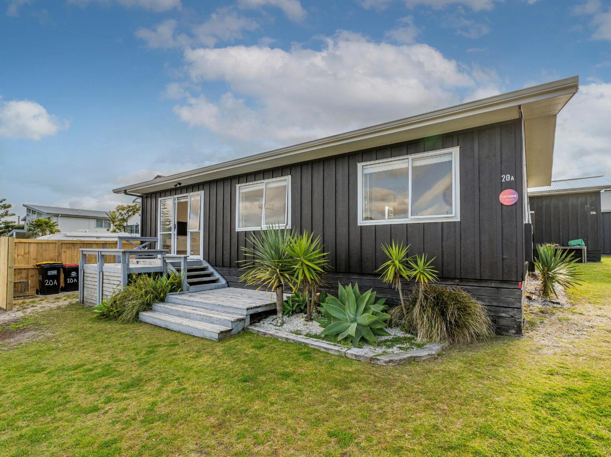 Retreat By The Beach - Pauanui Holiday Home Екстериор снимка